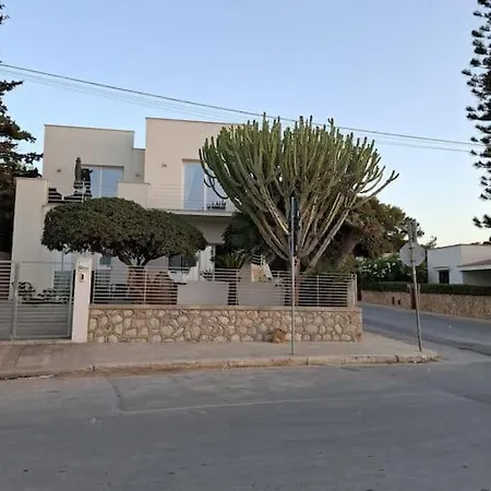 Luxury Fronte Mare Villa